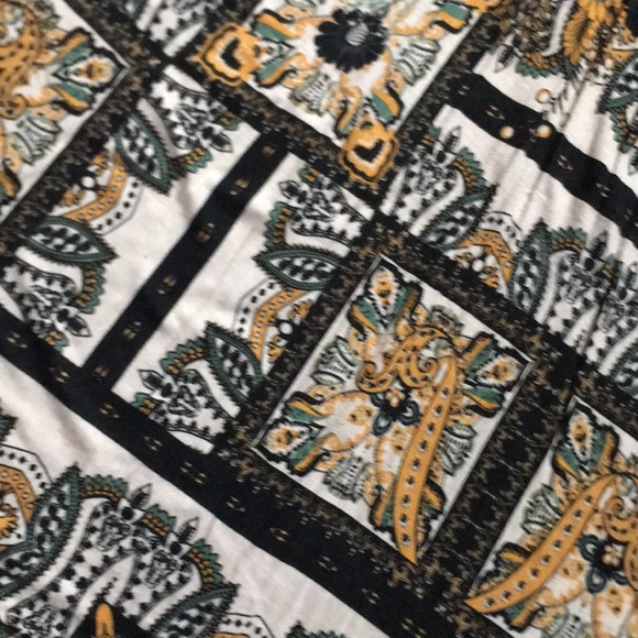 Blouse - Picture 2 of 7